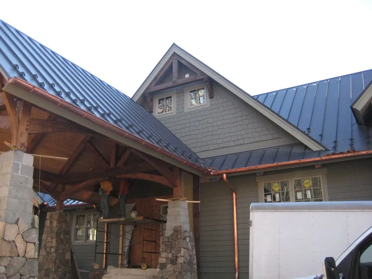 Craftsman Roofing team delivering quality roofing work in Shoemaker